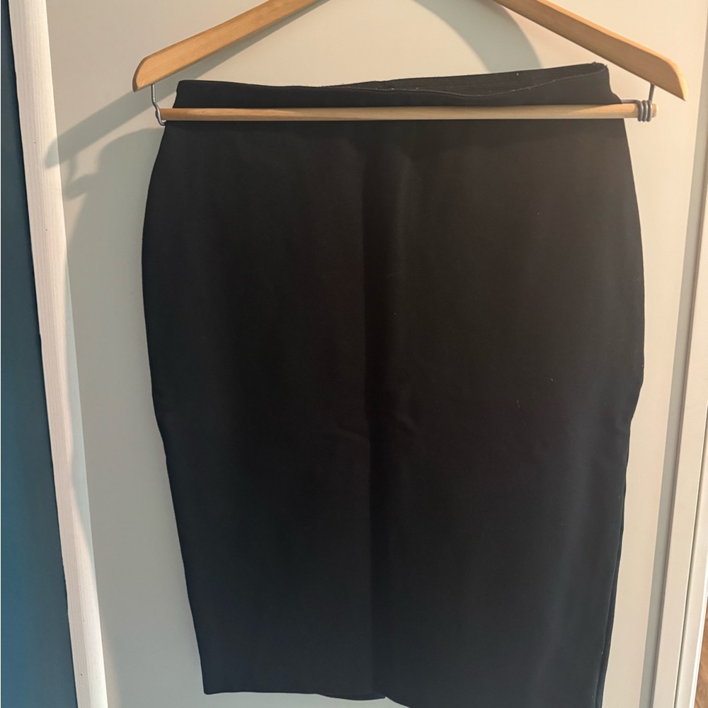 Express Black Knee-Length Pencil Skirt for Work